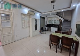 Chính chủ cho thuê lâu dài nhà Đầu phố Huế - Trần Khát Chân, Hai Bà Trưng, Hà Nội