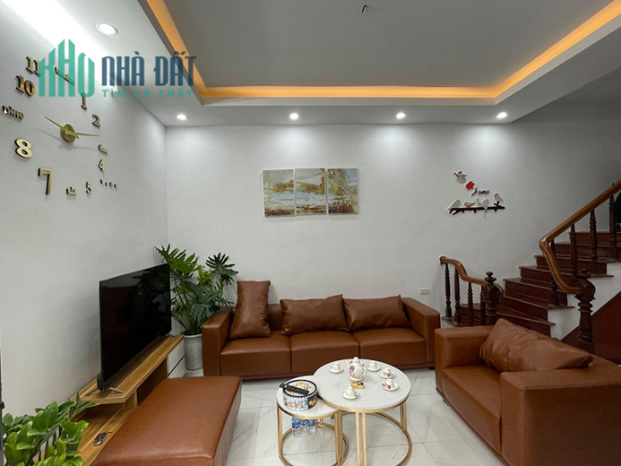 Cực rẻ. Bán nhà phố Định Công Thượng, Hoàng Mai. 30m2 x 5T. NGÕ THÔNG,  KD. Hơn 3 tỷ. 0968084286