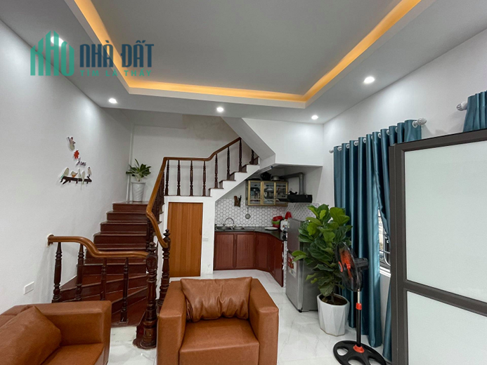 Cực rẻ. Bán nhà phố Định Công Thượng, Hoàng Mai. 30m2 x 5T. NGÕ THÔNG,  KD. Hơn 3 tỷ. 0968084286