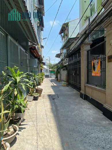 🌻 CHÍNH CHỦ CẦN BÁN.

🎄 Nhà 98/ đường số 11. P5. Gò Vấp.

🎄 Dt: 4 × 10.2 sổ vuông A4, công