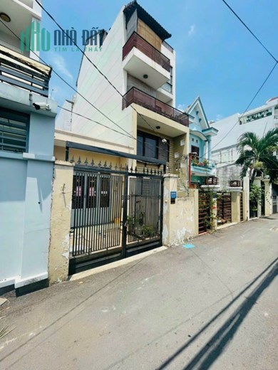 Nhà cấp 4 hẻm xe hơi đường Dưong quảng hàm p5 gò vấp 
Dien tích 4x 18 nở hậu, giá 4 tỷ 600tr chôt