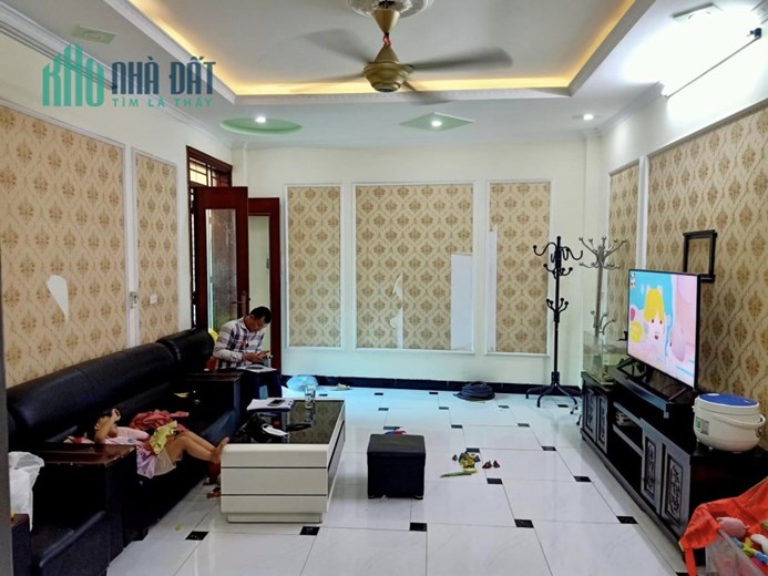 GIẢM CHÀO 500 TRIỆU – BÁN NHÀ LÔ GÓC PHỐ NGUYỄN KHUYẾN HÀ ĐÔNG, 38M2, 4 TẦNG. GIÁ 4 TỶ 8.