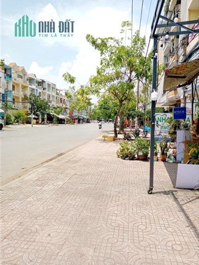 Cho thuê Mặt bằng vỉa hè Buổi sáng Tạ Quang Bửu P4Q8 - 4 Triệu