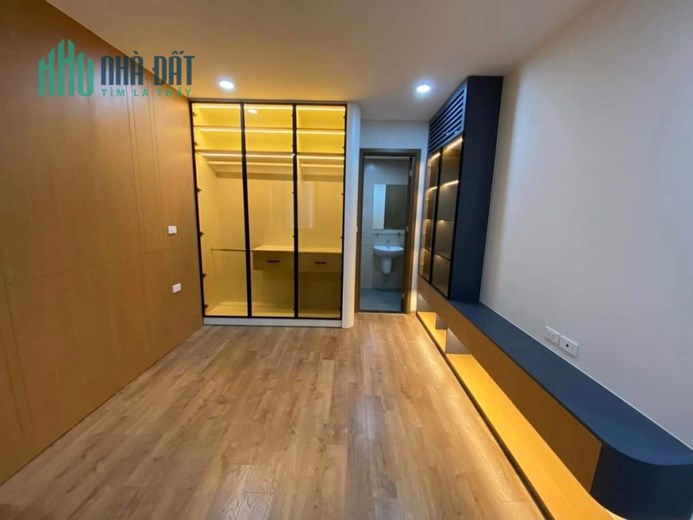 Còn 02 suất ngoại giao CC Rose Town - 2PN diện tích 78 m2 giá 1,9 tỷ view Đông Nam