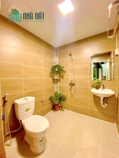 Đống Đa- Nhà phố Tôn Đức Thắng - DT 55 m2, nhà 5 tầng, nội thất đẹp- ngõ thông- kinh doanh. Giá 7.9
