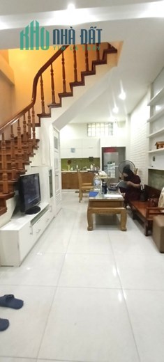 Bán nhà Cầu Giấy 42m2 x 4 Tầng - 2 Thoáng - OTO Gần Ở VIP  4,8 Tỷ