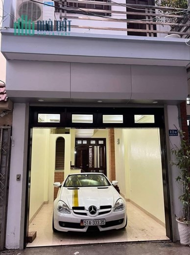 Bán nhà phố Võng Thị, ô tô vào nhà, thông Hồ Tây, kinh doanh, 5 tầng, 45m2, nhỉnh 9 tỷ.