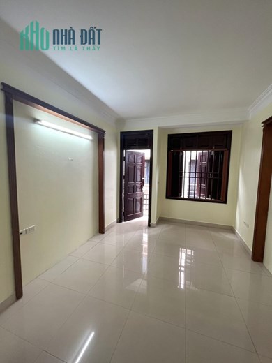 Bán nhà phố Võng Thị, ô tô vào nhà, thông Hồ Tây, kinh doanh, 5 tầng, 45m2, nhỉnh 9 tỷ.