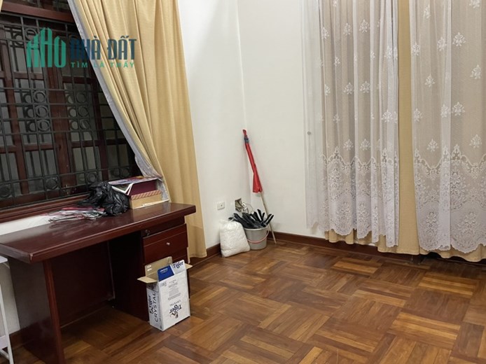 Cho Thuê Nhà 75m2 TRUNG HÒA, CG Ngõ Xe Tải. PHÂN LÔ. LÔ GÓC 2 mặt ngõ SIÊU ĐẸP 25tr/tháng