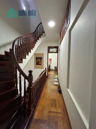 Cho Thuê Nhà 75m2 TRUNG HÒA, CG Ngõ Xe Tải. PHÂN LÔ. LÔ GÓC 2 mặt ngõ SIÊU ĐẸP 25tr/tháng