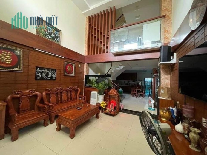 Chỉ 6 tỷ sở hữu ngay căn nhà hướng nam đẹp như mơ. Chủ tặng toàn bộ nội thất. (Tiền xây trên 3 tỷ)