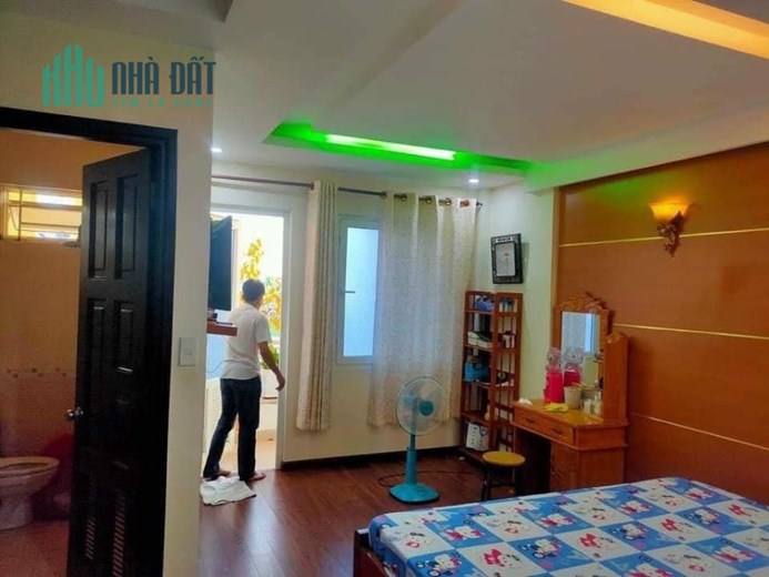 Chỉ 6 tỷ sở hữu ngay căn nhà hướng nam đẹp như mơ. Chủ tặng toàn bộ nội thất. (Tiền xây trên 3 tỷ)