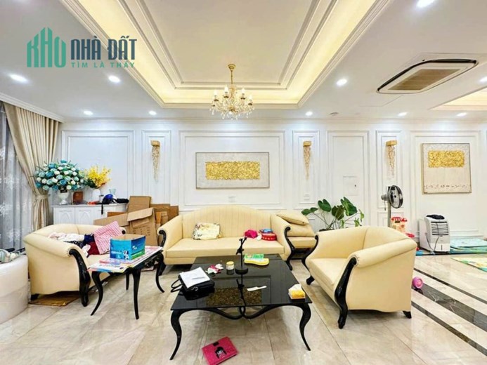 Nhỉnh 20 tỷ sở hữu biệt thự Nam Trung Yên, 75m2*4 tầng, 6m mặt tiền. Nội thất tiền tỉ.