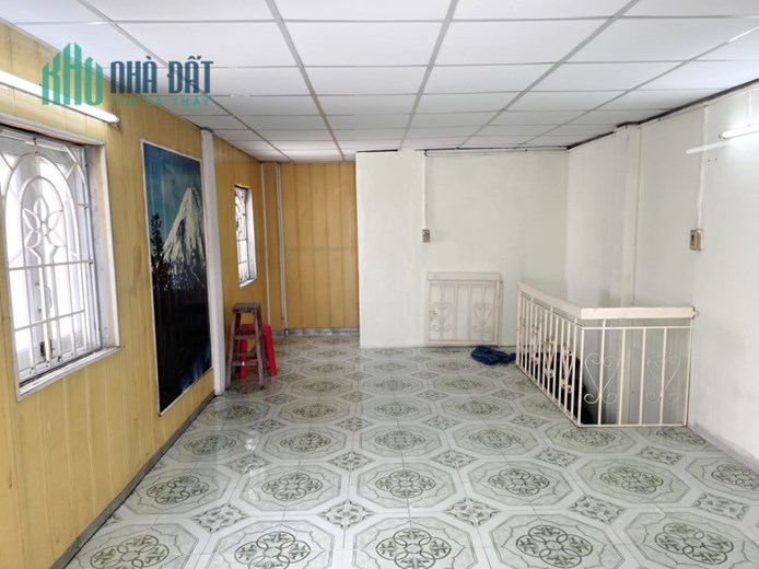 Nhà thuê nguyên căn hẻm 100 Dương Bá Trạc P1Q8 - Giá 8 Triệu