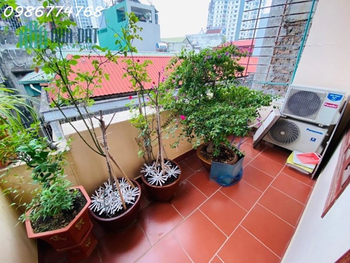 PHÂN LÔ- LÊ TRỌNG TẤN - THANH XUÂN - Ô TÔ VÀO NHÀ - CHỦ TỰ XÂY TÂM HUYẾT - NHÀ ĐẸP - Ở LUÔN.