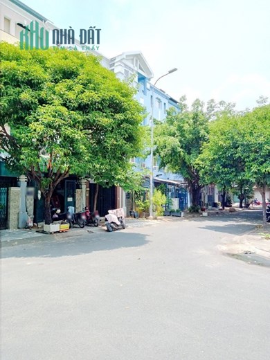 Nhà bán 4 Tầng đường 12m KDC Đồng Diều P4Q8 -  Giá : 9.6 Tỷ