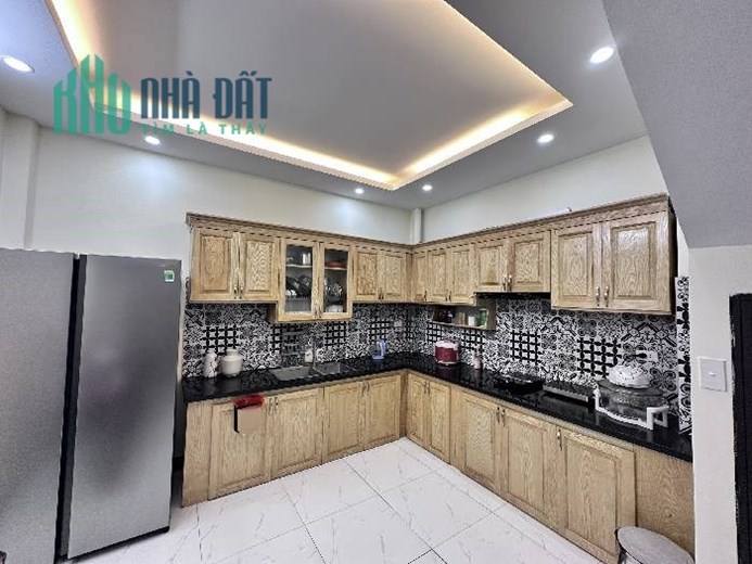 Nhà Đường  Đền Lừ 5 tầng, 10m ô tô, giá cực tốt chỉ nhỉnh 4 tỷ