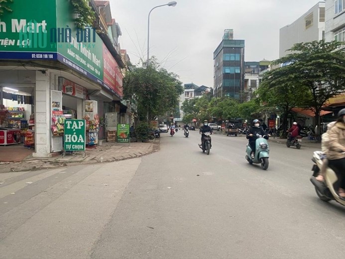 Bán đất Yên Xá, Thanh Trì, 40m2, mt4m, ô tô kinh doanh giá 3.6 tỷ, cực hiếm