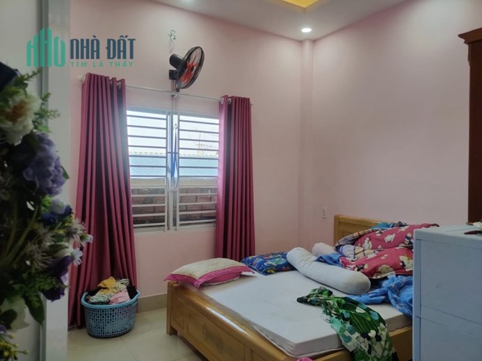 Nhà bán tại đường Tam Châu, Tam Bình,Thủ Đức_ Hẻm xe hơi ngủ trong nhà_ 4,2 x 14_ 3 TỶ 3