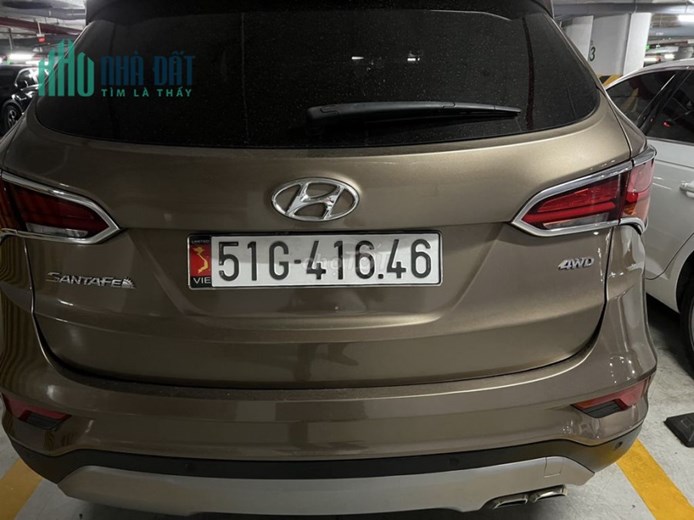 Hyundai Santafe 2017, vàng đồng 44.000km 4WD 2.4