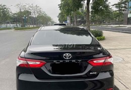 Cần bán xe camry 2.0 G 2022 chạy cực ít Phường Quan Hoa, Quận Cầu Giấy, Hà Nội