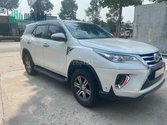 Cần bán xe Toyota fortuner 2018 2.7 AT màu trắng Phường Hoà Phú, Thành phố Thủ Dầu Một, Bình Dương
