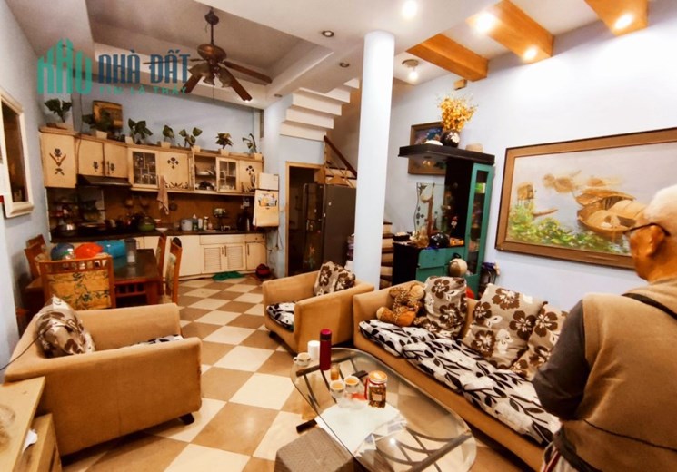 Bán nhà ngõ 173 Hoàng Hoa Thám, Ba Đình – Lô góc 3 thoáng, Ôtô 124m (18m x 6.6m)  – 16 tỷ.