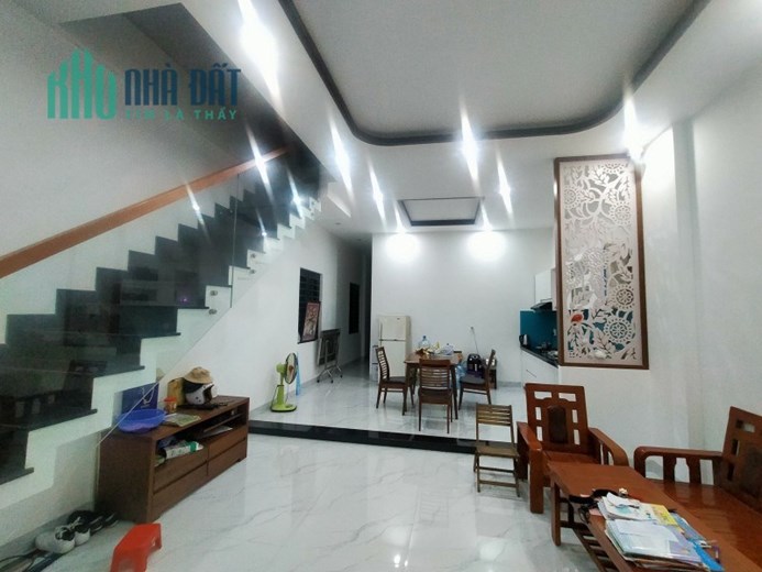SỐC NHIỆT - NHÀ 2 TẦNG MỚI TOANH 100M2 - ĐƯỜNG 5M5 GẦN ĐH DUY TÂN - GIÁ CHỈ BẰNG NHÀ KIỆT
