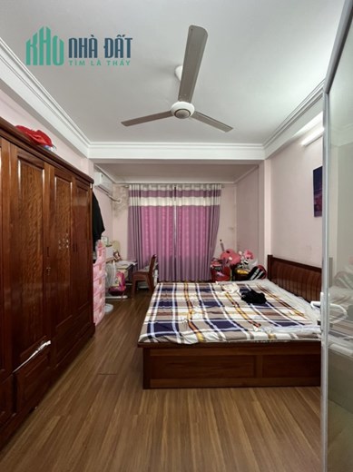 Đống Đa- Văn Chương - Nhà ngõ thông ,gần chợ- kinh doanh tốt - 45  m2 - 5 tỷ đồng