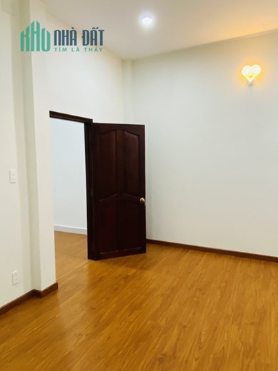 Nhà 1Trệt Lầu, hẻm 1 sẹt đường Võ Văn Ngân, P. Linh Chiểu, dt 109m2 giá 6,6 tỷ
