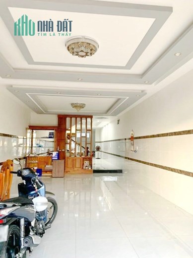 BÀ RỊA - CHO THUÊ NHÀ MẶT TIỀN 1 TRỆT 2 LẦU -12 triệu GẦN KARAOKE HOÀNG GIA