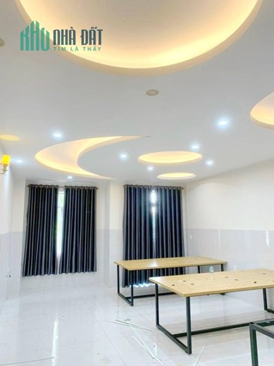 BÀ RỊA - CHO THUÊ NHÀ MẶT TIỀN 1 TRỆT 2 LẦU -12 triệu GẦN KARAOKE HOÀNG GIA