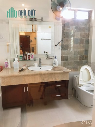 Nhà HXH Đồng Đen, 90m2( 5m x 18m), 3 Tầng, 4PN 4 WC, Chỉ nhỉnh 8 T.ỷ.
