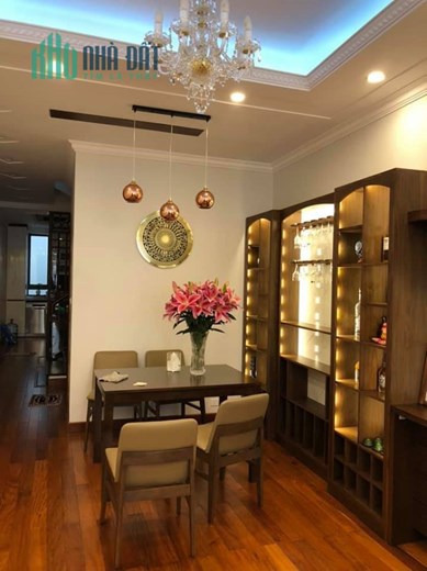 Bán nhà phố Võng Thị nhà thoáng sướng ở ngay. 52m2 4 tầng 12,5 tỷ