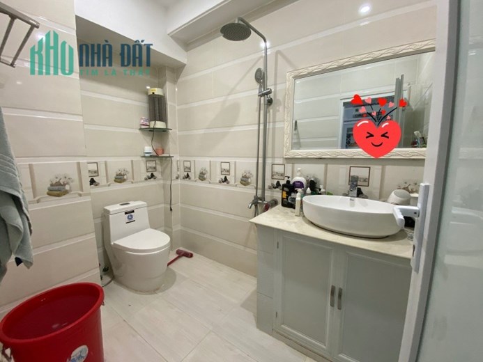 Bán Nhà Dương Quảng Hàm Gò Vấp 80m2 Full Nội Thất Xịn Nhỉnh 8 Tỷ