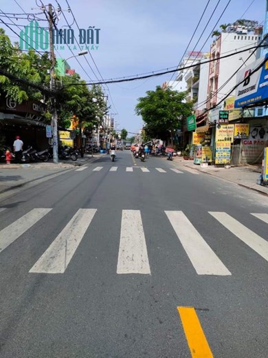 BÁN NHÀ MẶT TIỀN THẠCH LAM, TÂN PHÚ, 40m2, Ngang 4m, 3 tầng thu 20 triệu/tháng, Chỉ 5.7 tỷ