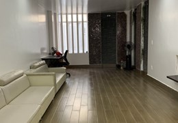 Cho thuê nhà 3 tầng Ngô Gia Tự 70 m oto tận nhà