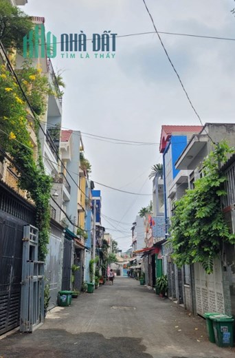 Chính Chủ Bán Nhà Riêng 3 Tầng, Hẻm 5m Xe Hơi, Dân Trí Cao Chỉ 5,6 Tỷ