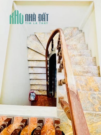 Nhà phố Nguyễn Trãi - 30m - 5 tầng - 3,2 tỷ - hàng xóm Royal City