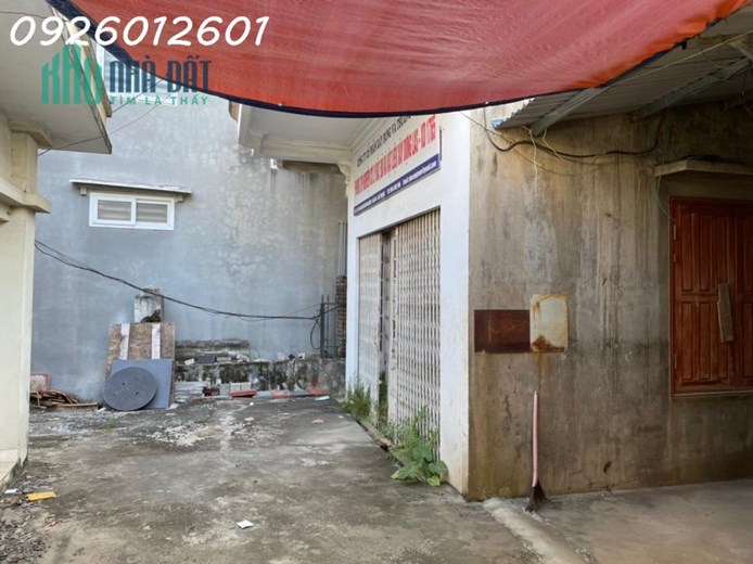 Chính chủ cho thuê 800 m2 đất mặt đường Nguyễn Bỉnh Khiêm Hải An Hải Phòng.