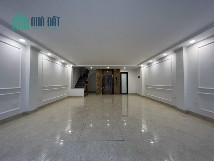 Bán Toà Nhà Văn Phòng Mặt 293 Khuất Duy Tiến, Oto Tải Tránh dt 66 m2 x 8 t giá 19.3 Tỷ