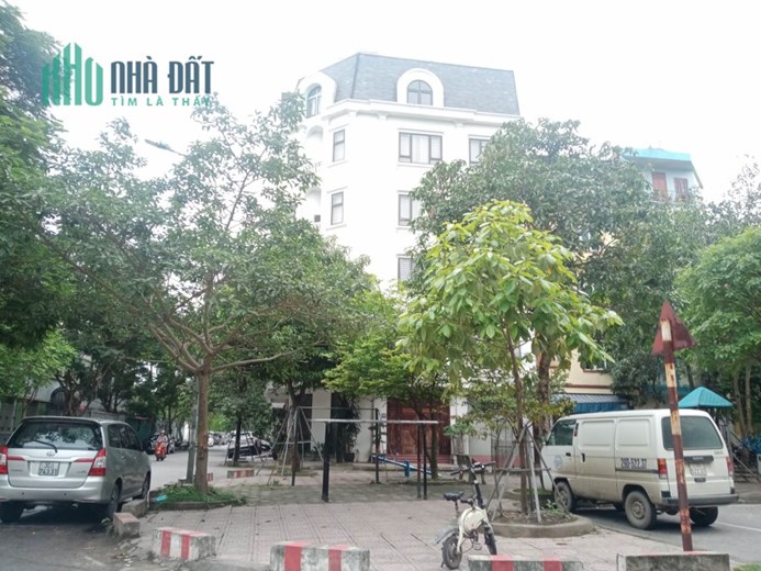 Siêu phẩm nhà đấu giá sân bóng Mậu Lương, Hà Đông, 60m2x5T, mt5, thang máy, 8 tỷ nhỉnh