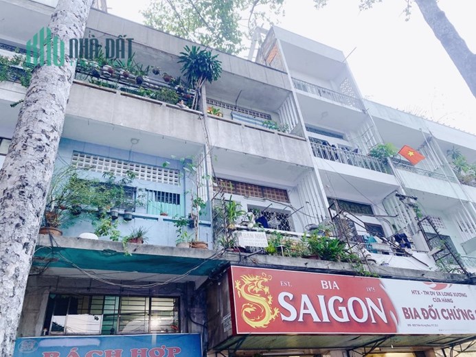 Bán Chung cư lầu 1 có lửng, Trần Hưng Đạo, Q5, 69m2, 2PN, chỉ 2.35 tỷ TL chính chủ.