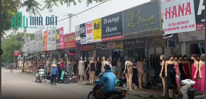 SANG NHƯỢNG QUẦY CHUYÊN HÀNG THIẾT KẾ