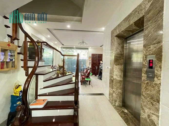LIỀN KỀ NGUYỄN TRÃI THANH XUÂN - NHÀ SIÊU ĐẸP 5 TẦNG THANG MÁY- 
92M2 5 TẦNG MĂT TIỀN 5,5M