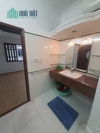 Bán Biệt Thự 3 Tầng - DT: 6.9M x 11M - Nguyễn Thiện Thuật - Quận 3 - 0902934079