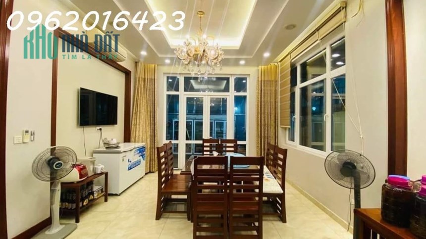 Bán Nhà Xuân Đỉnh Bắc Từ Liêm 10.9tỷ 120m Biệt Thự Nhà Vườn 4 Thoáng Oto Vào Sân