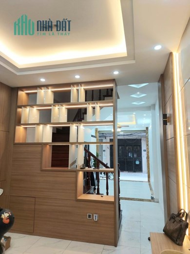 Cho thuê nhà #NGUYỄN_XIỂN, TX. 60m 4 Tầng Có GARA. 2 MẶT TIỀN. 5 PHòng Cực Rộng. 28tr