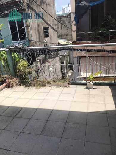 Nhỉnh 5 tỷ có nhà C4  50m2 xe hơi vào nhà đs 5 p17 GV