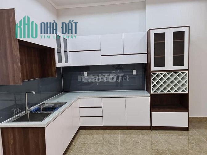 Chỉ 750 TRIỆU DỌN VÀO Ở NGAY, Nhà Đẹp Mới Xây đường Đinh Đức Thiện